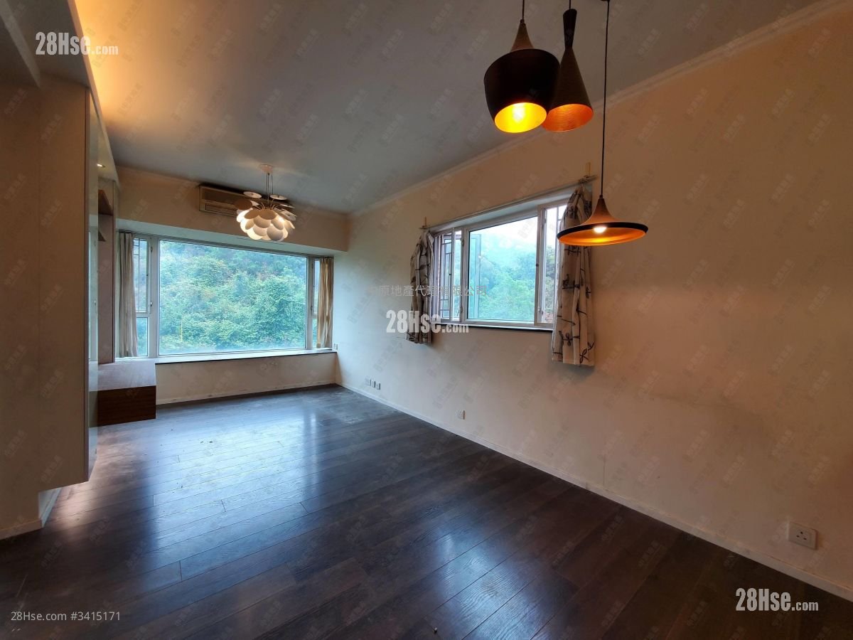 Palm Cove Sell 2 Bedrooms 549 ft²