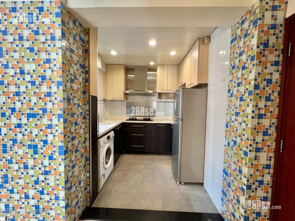 Mayson Garden Building Rental 2 Bedrooms , 1 Bathroom 592 ft²