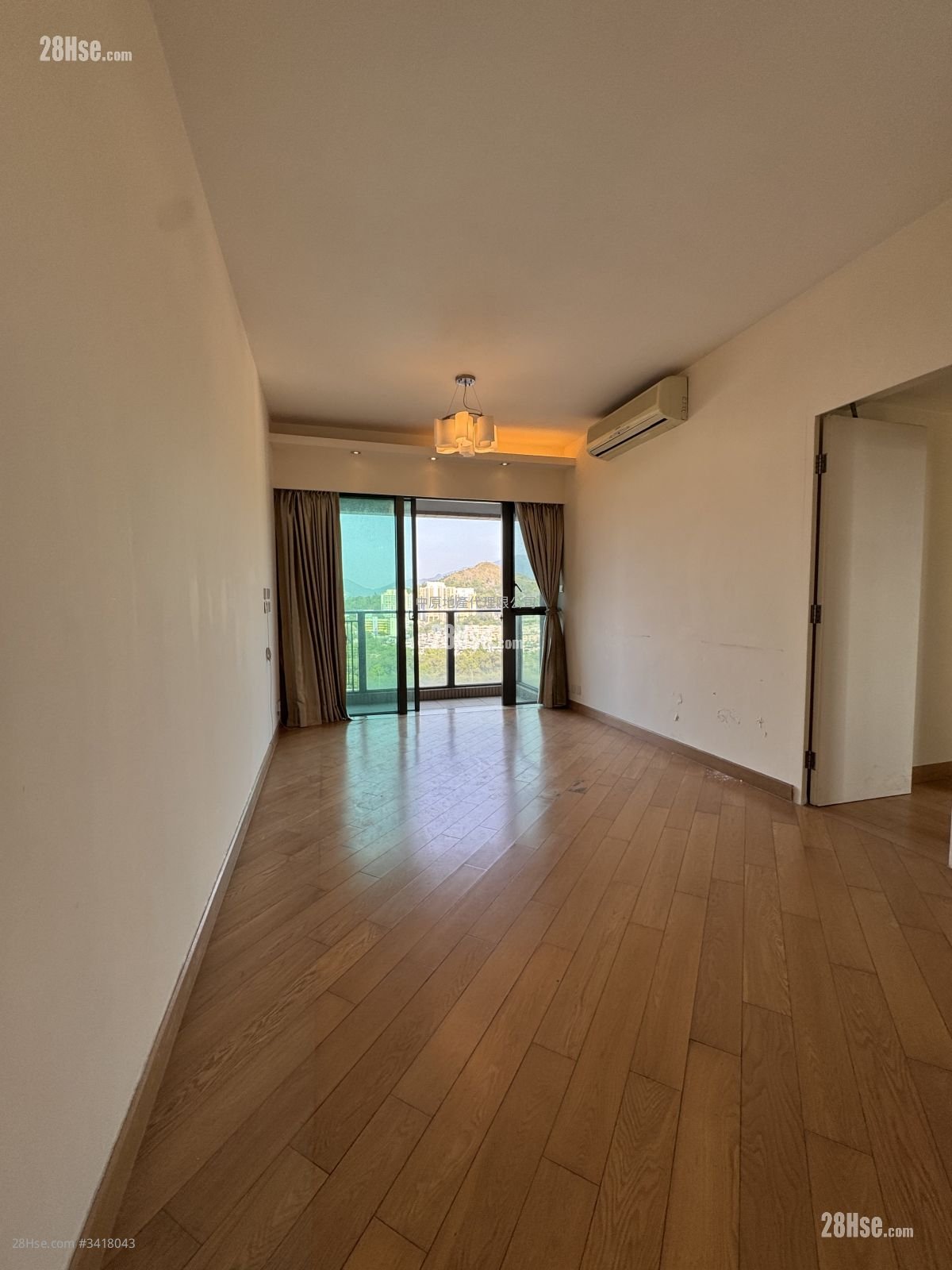 Yoho Midtown 售盘 4 房 , 2 浴室 938 平方尺