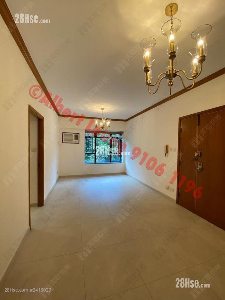 Pristine Villa Sell 3 Bedrooms , 2 Bathrooms 817 ft²
