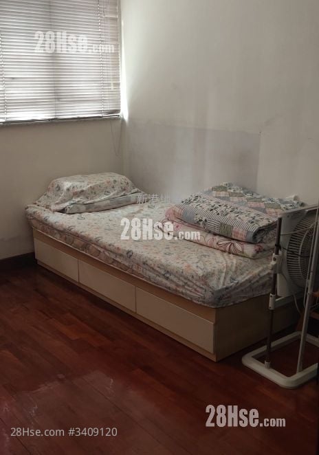 Lee Luen Mansion Sell 2 Bedrooms , 1 Bathroom 399 ft²