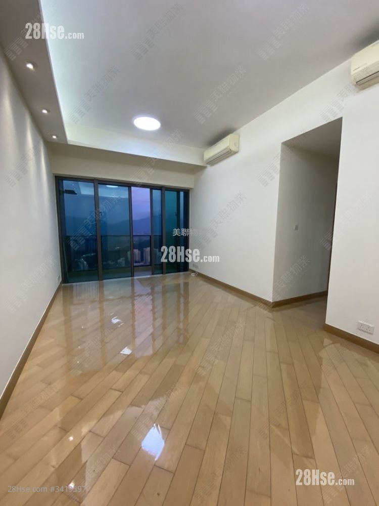 Yoho Town Rental 4 Bedrooms , 2 Bathrooms 1,045 ft²