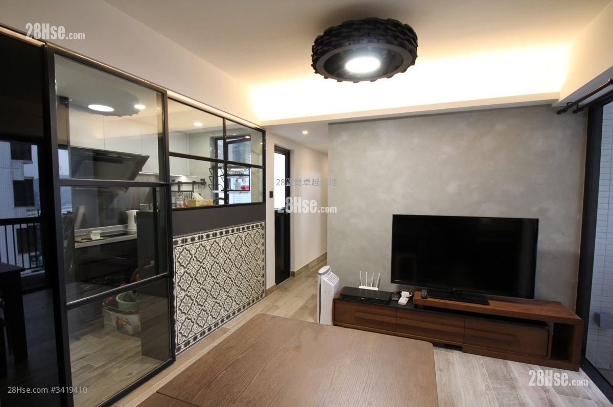 The Sherwood Sell 2 Bedrooms 450 ft²