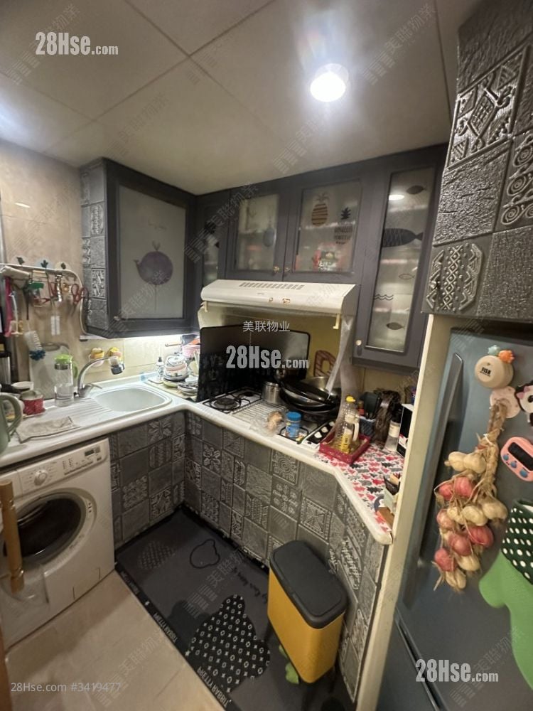 Kingswood Villas Sell 3 Bedrooms , 1 Bathroom 544 ft²