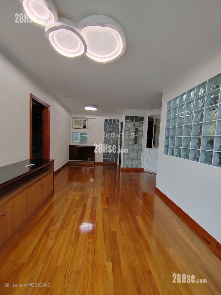Whampoa Garden Rental 3 Bedrooms , 2 Bathrooms 680 ft²
