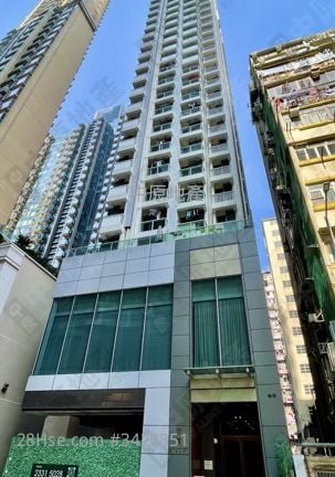 Sablier Sell 1 Bedroom , 1 Bathroom 333 ft²
