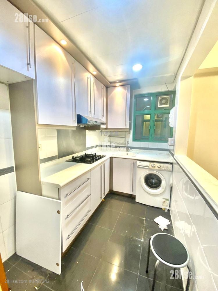 The Seacrest Sell 2 Bedrooms , 1 Bathroom 436 ft²