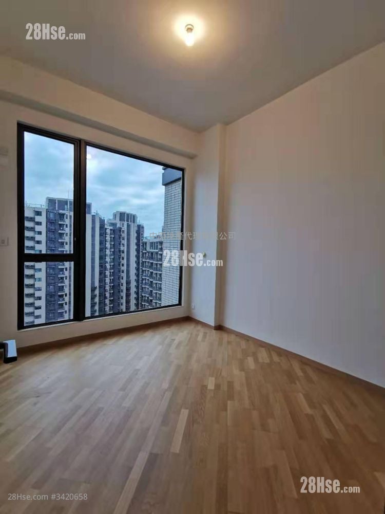 Alto Residences Sell 3 Bedrooms , 2 Bathrooms 676 ft²