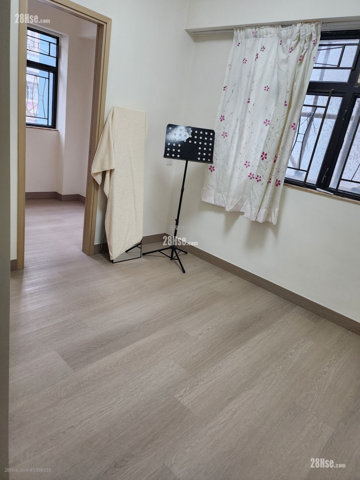 Ka Yee Mansion Rental 2 Bedrooms , 1 Bathroom 259 ft²