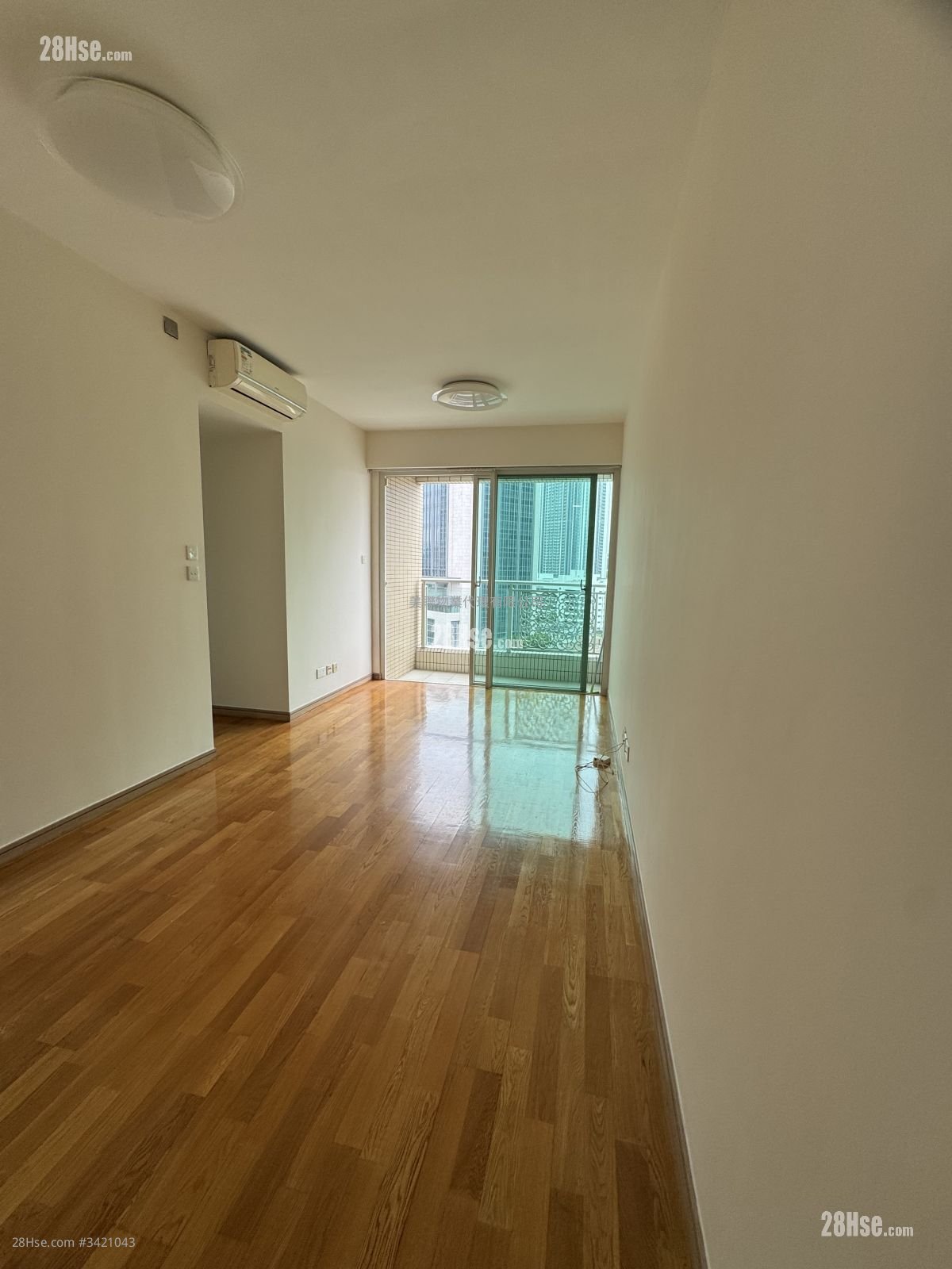 The Sparkle Sell 3 Bedrooms , 1 Bathroom 591 ft²
