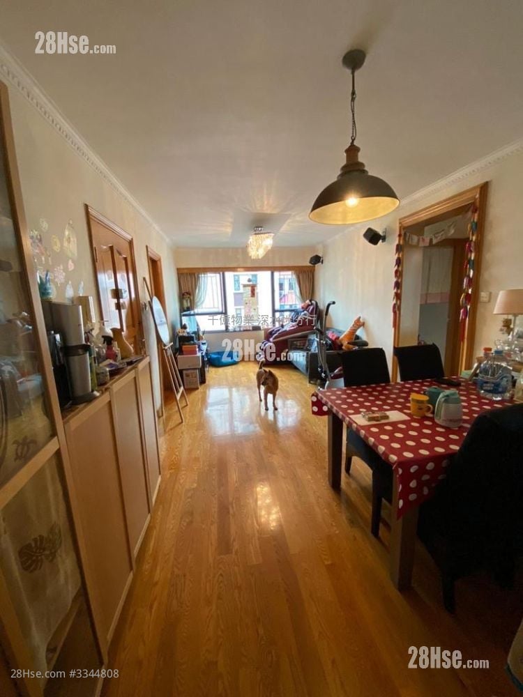 Delight Court Sell 3 Bedrooms 644 ft²