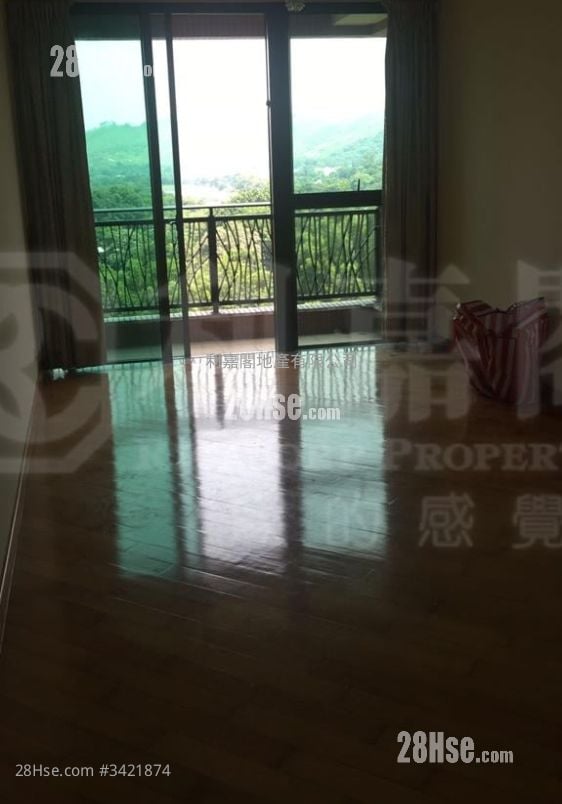 Noble Hill Sell 3 Bedrooms , 2 Bathrooms 785 ft²