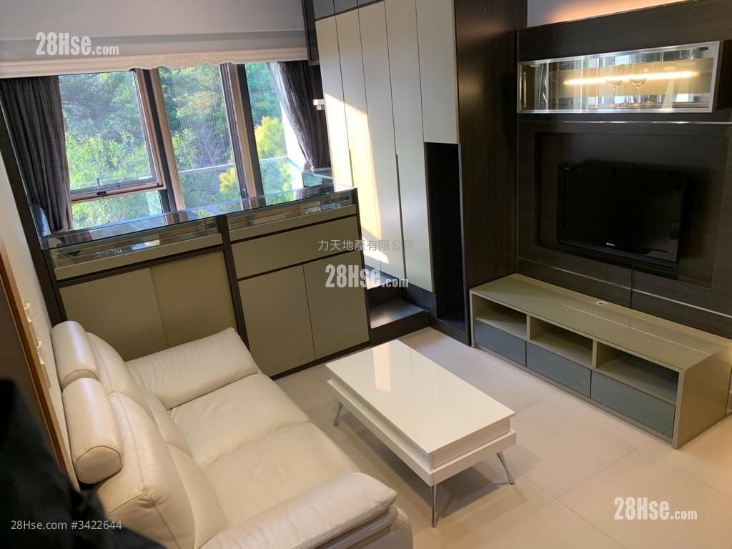 Sky One Sell Studio , 1 Bathroom 304 ft²