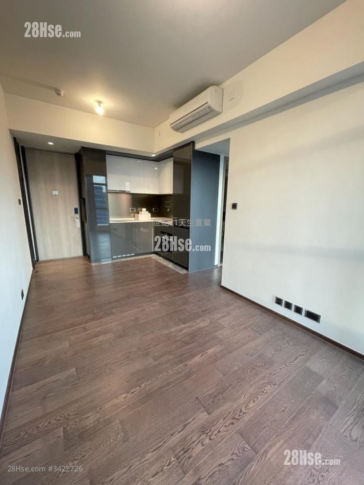 Le Point Sell 2 Bedrooms , 1 Bathroom 462 ft²