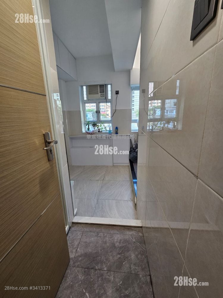Shui Sang Building Rental Studio , 1 Bathroom 110 ft²