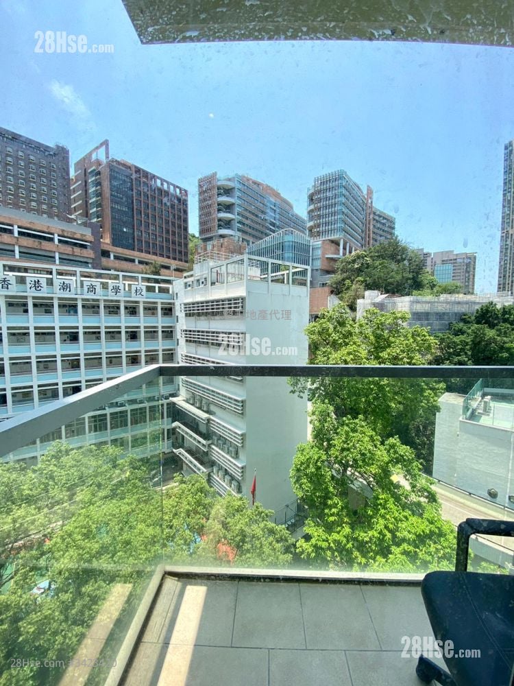 Eivissa Crest Sell 1 Bedroom , 1 Bathroom 389 ft²