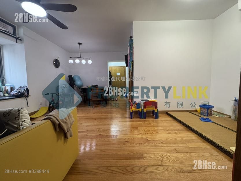 Hollywood Terrace Rental 3 Bedrooms , 2 Bathrooms 756 ft²