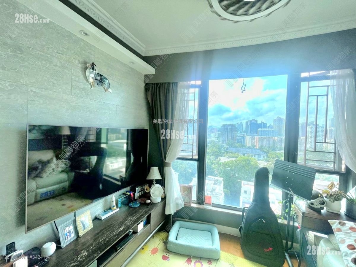 Vision Court Sell 3 Bedrooms , 2 Bathrooms 651 ft²