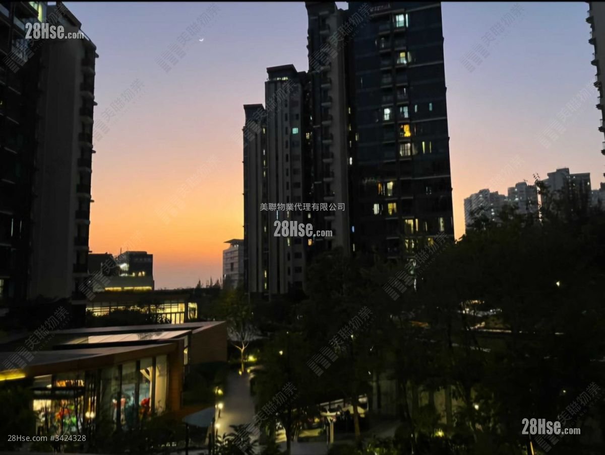 The Bloomsway Sell 1 Bedroom 389 ft²