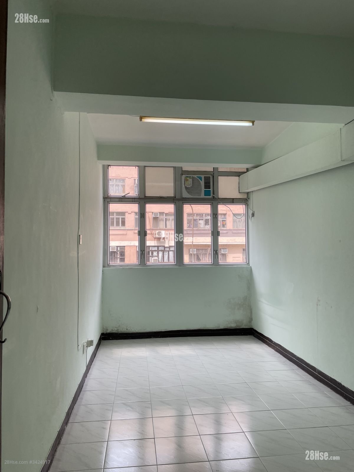 Mansion Building Rental Studio , 1 Bathroom 200 ft²
