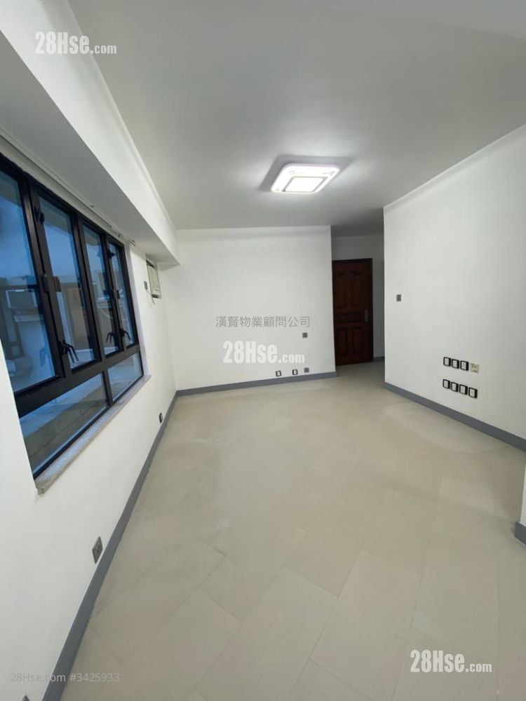 Ying Ga Garden Rental 2 Bedrooms , 1 Bathroom 377 ft²