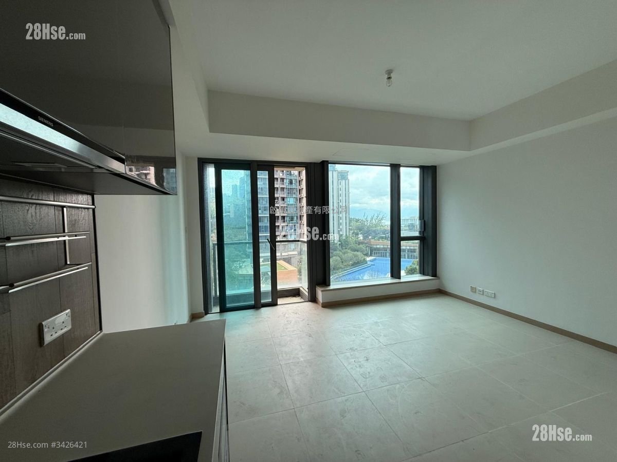 The Bloomsway Sell Studio , 1 Bathroom 308 ft²
