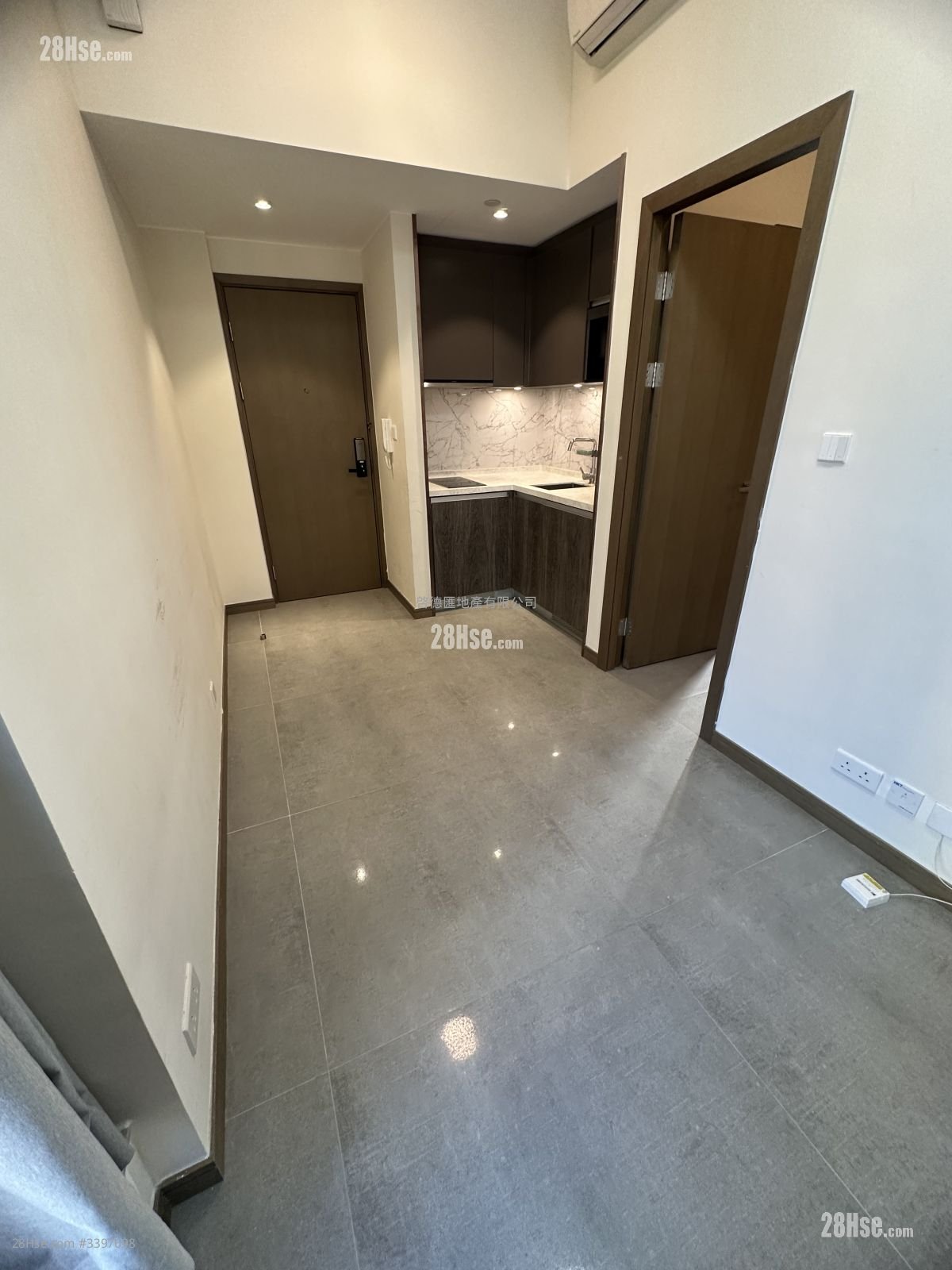 Ava55 Rental 1 Bedroom 230 ft²