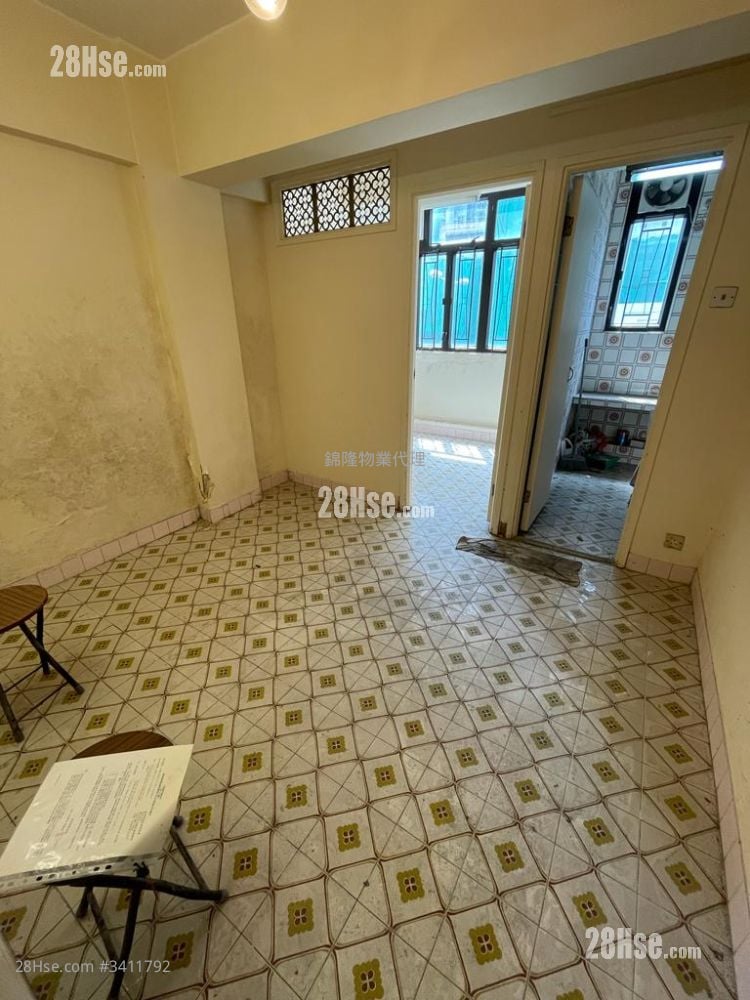 Chat Ma Mansion Rental 2 Bedrooms , 1 Bathroom 380 ft²