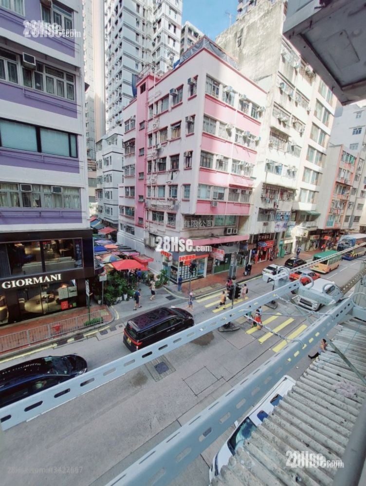 Tai Tung House Rental 180 ft²