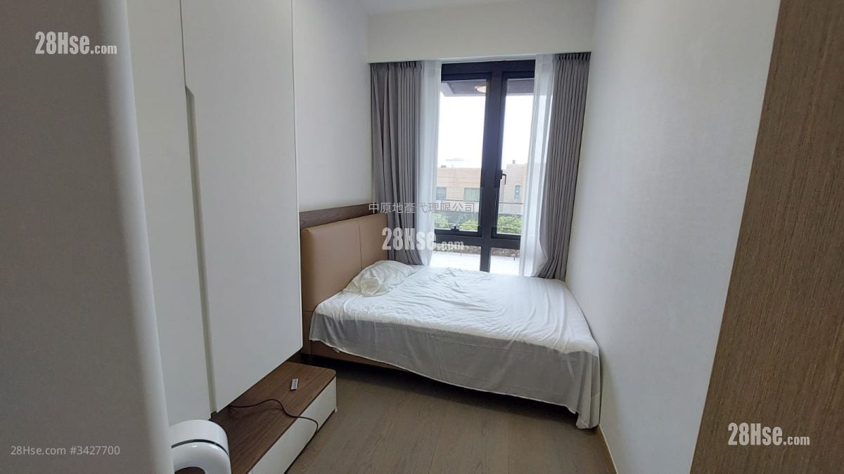 Villa Lucca Rental 4 Bedrooms , 4 Bathrooms 1,475 ft²