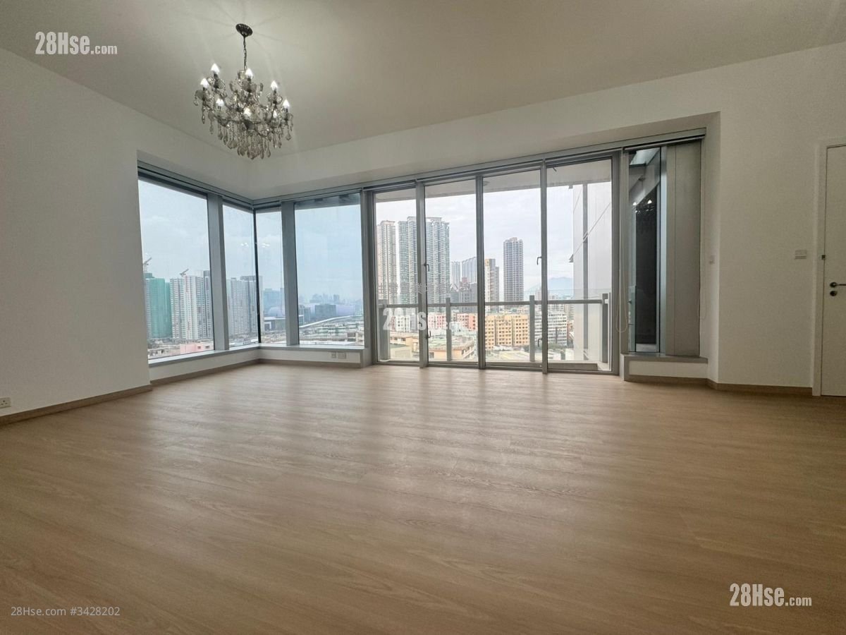 Forfar Rental 4 Bedrooms , 3 Bathrooms 1,762 ft²