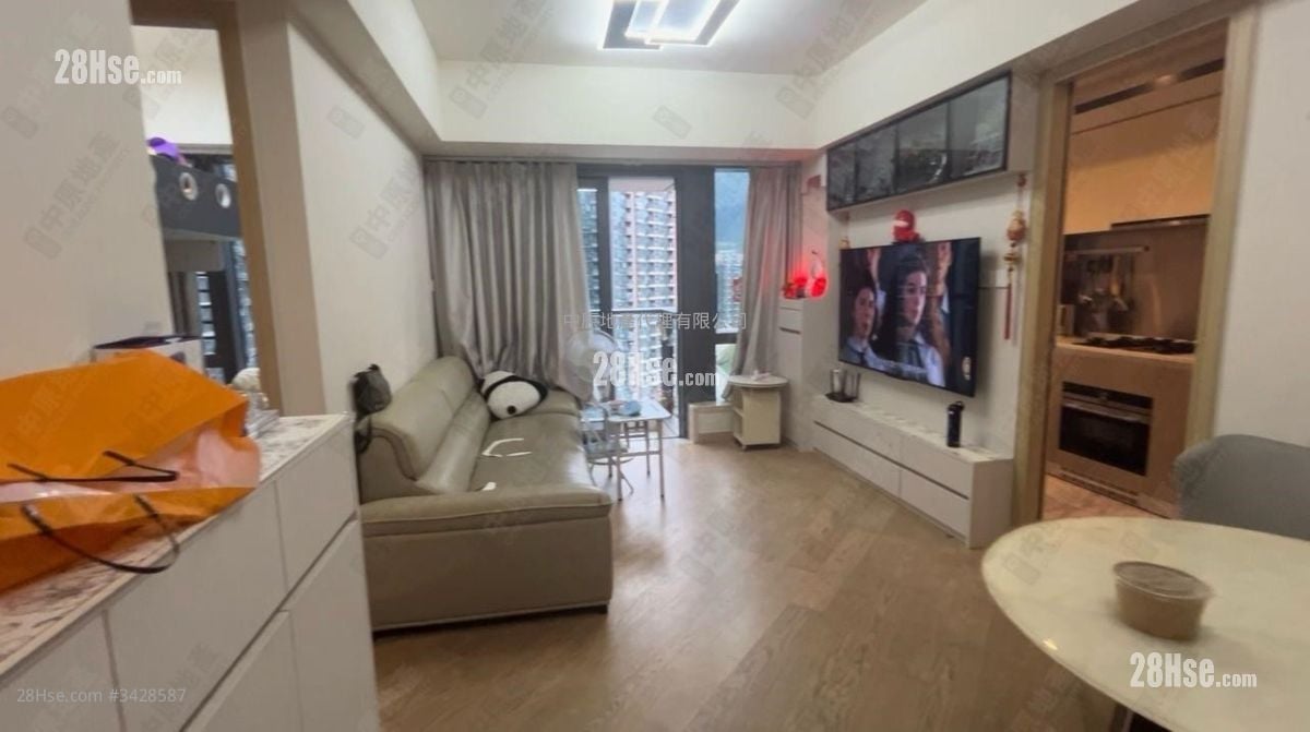 The Regent Sell 3 Bedrooms 735 ft²