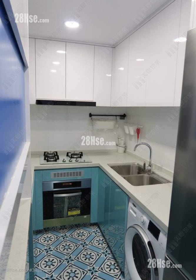The Seacrest Rental 606 ft²
