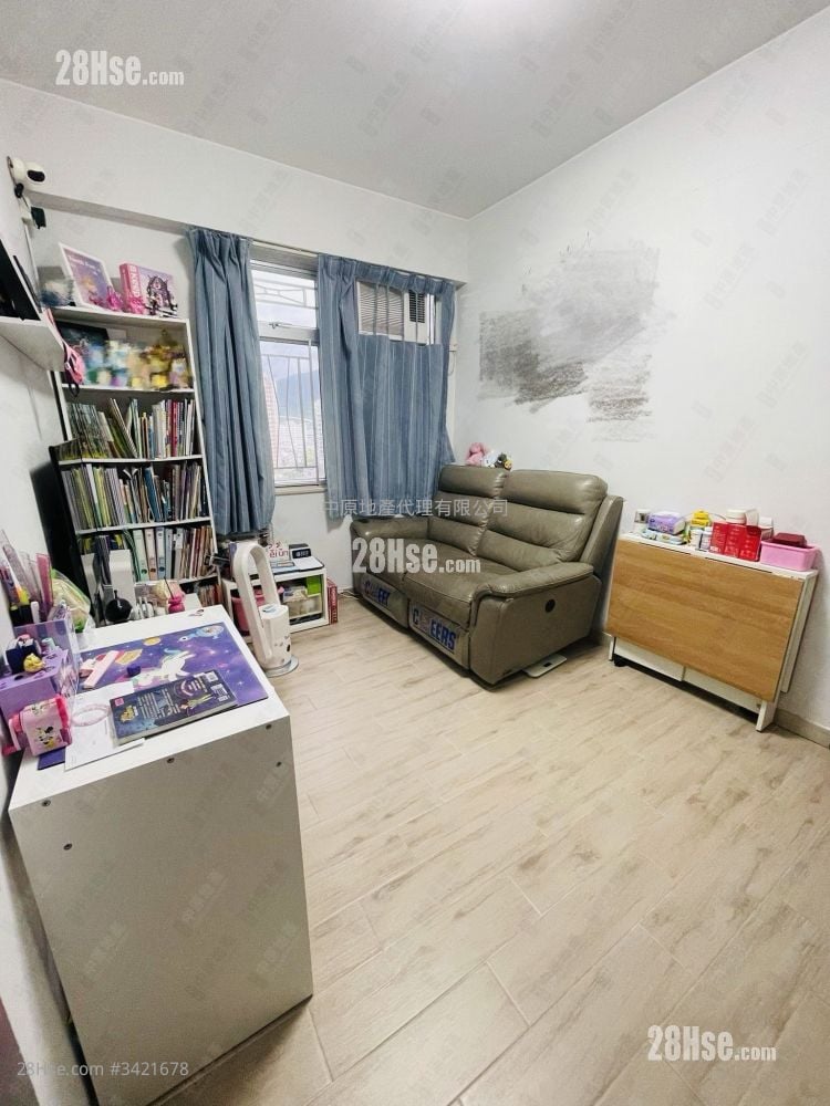 Tai Po Centre Sell 2 Bedrooms 361 ft²