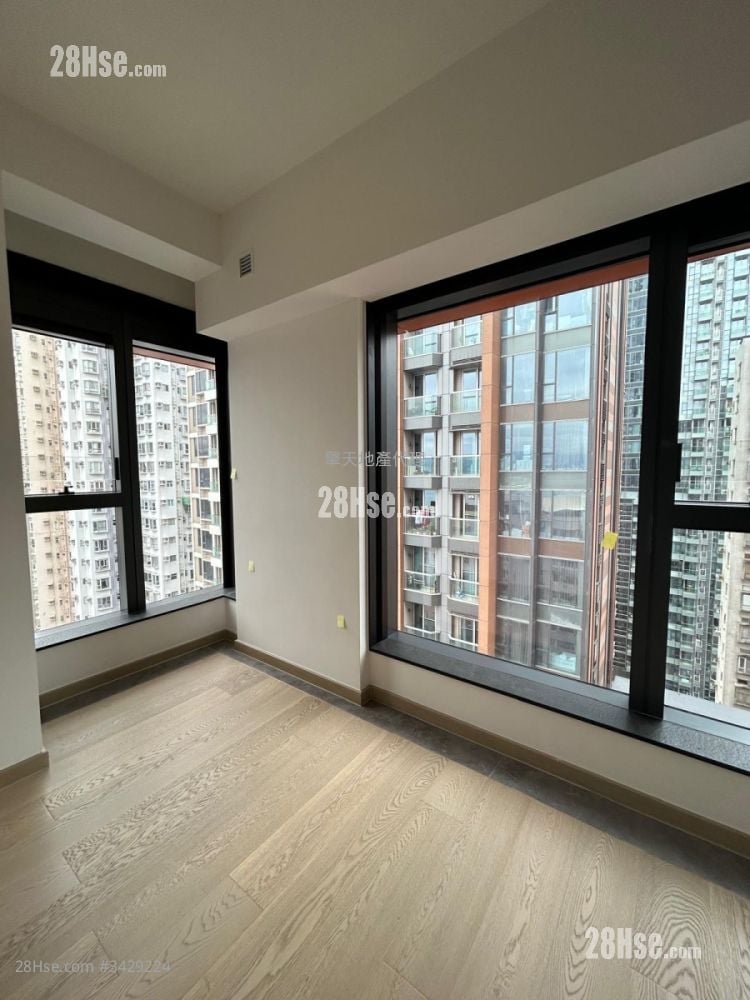 The Highline Sell Studio , 1 Bathroom 293 ft²