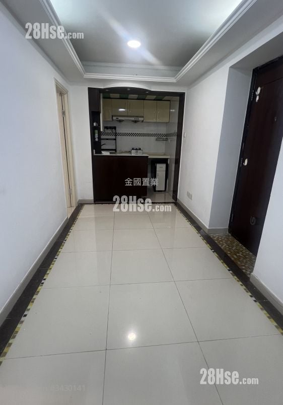 King's Court Sell 2 Bedrooms , 1 Bathroom 288 ft²