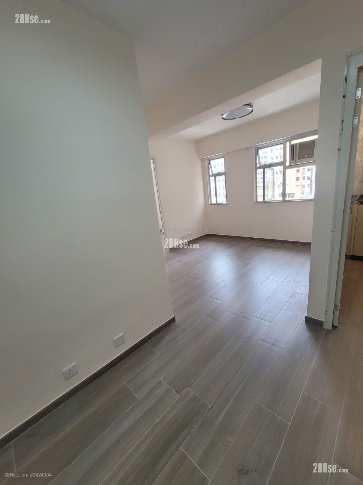 Delightful Mansion Sell 2 Bedrooms , 1 Bathroom 408 ft²