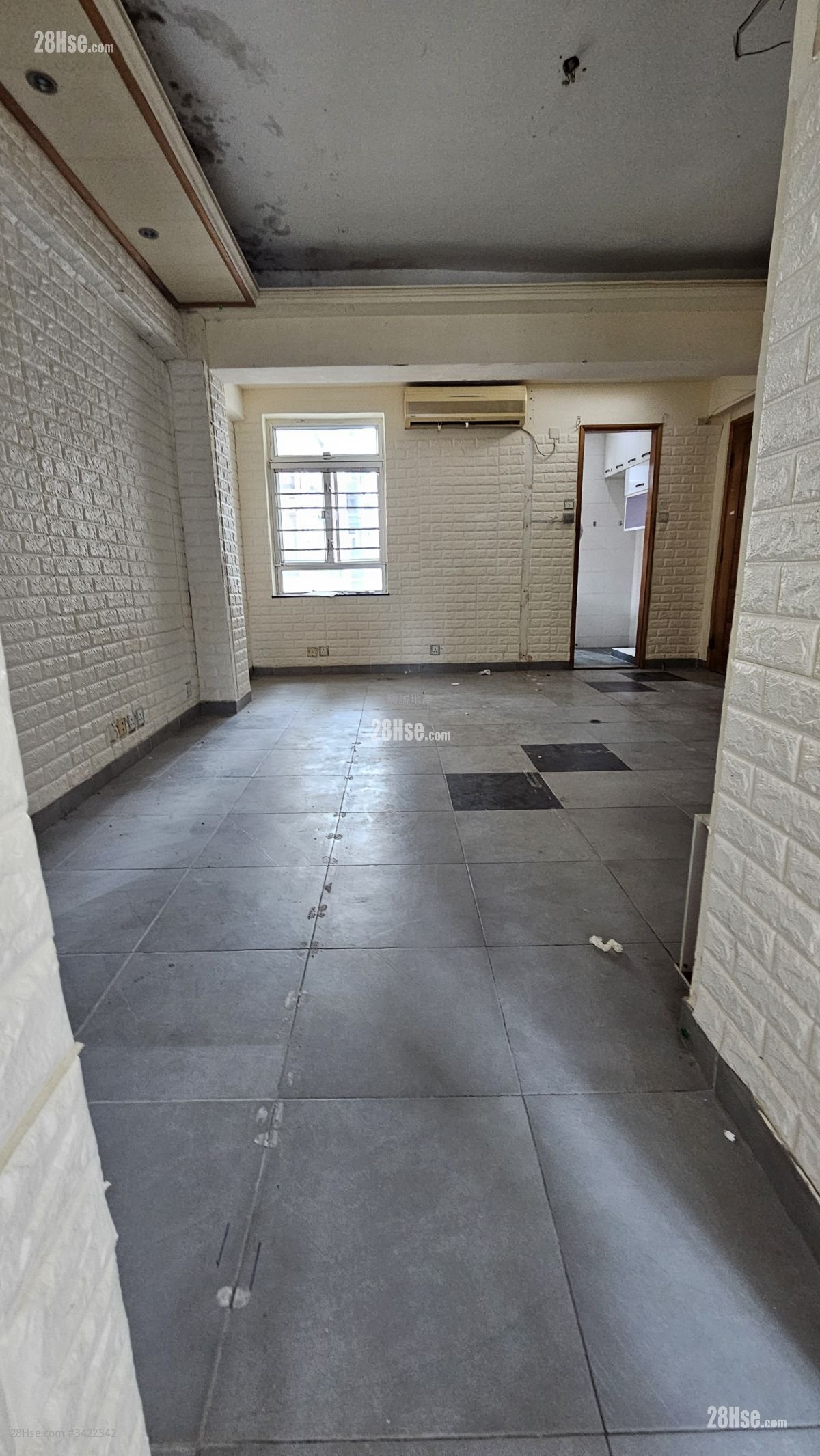 Wah Hing Building Sell 2 Bedrooms , 1 Bathroom 515 ft²
