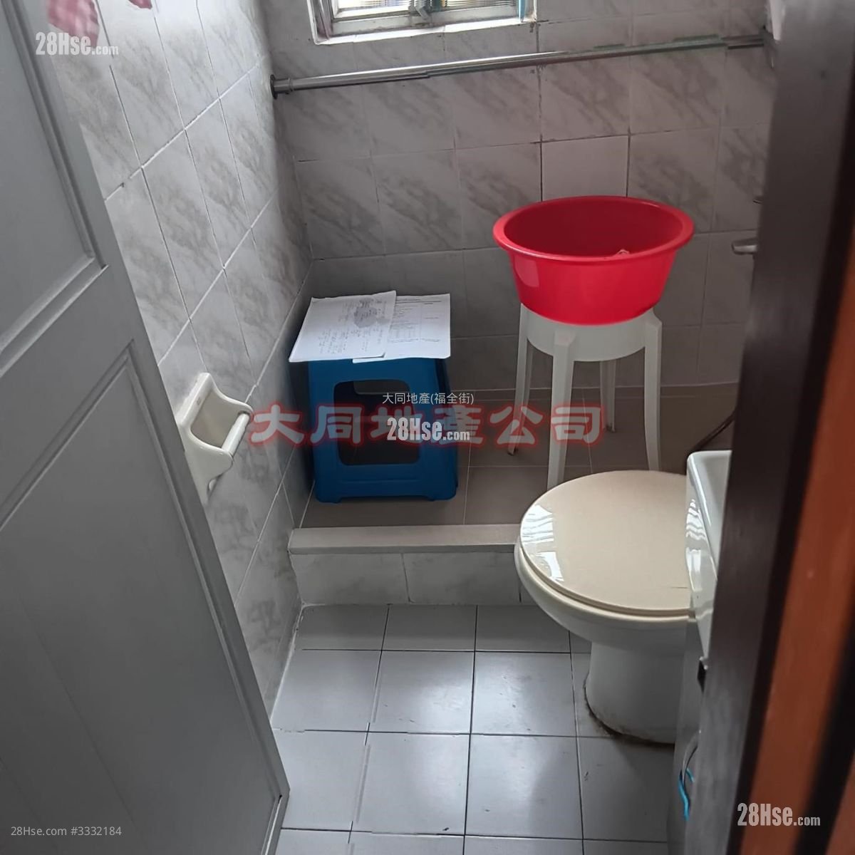 Marvel Court Sell 3 Bedrooms , 1 Bathroom 313 ft²