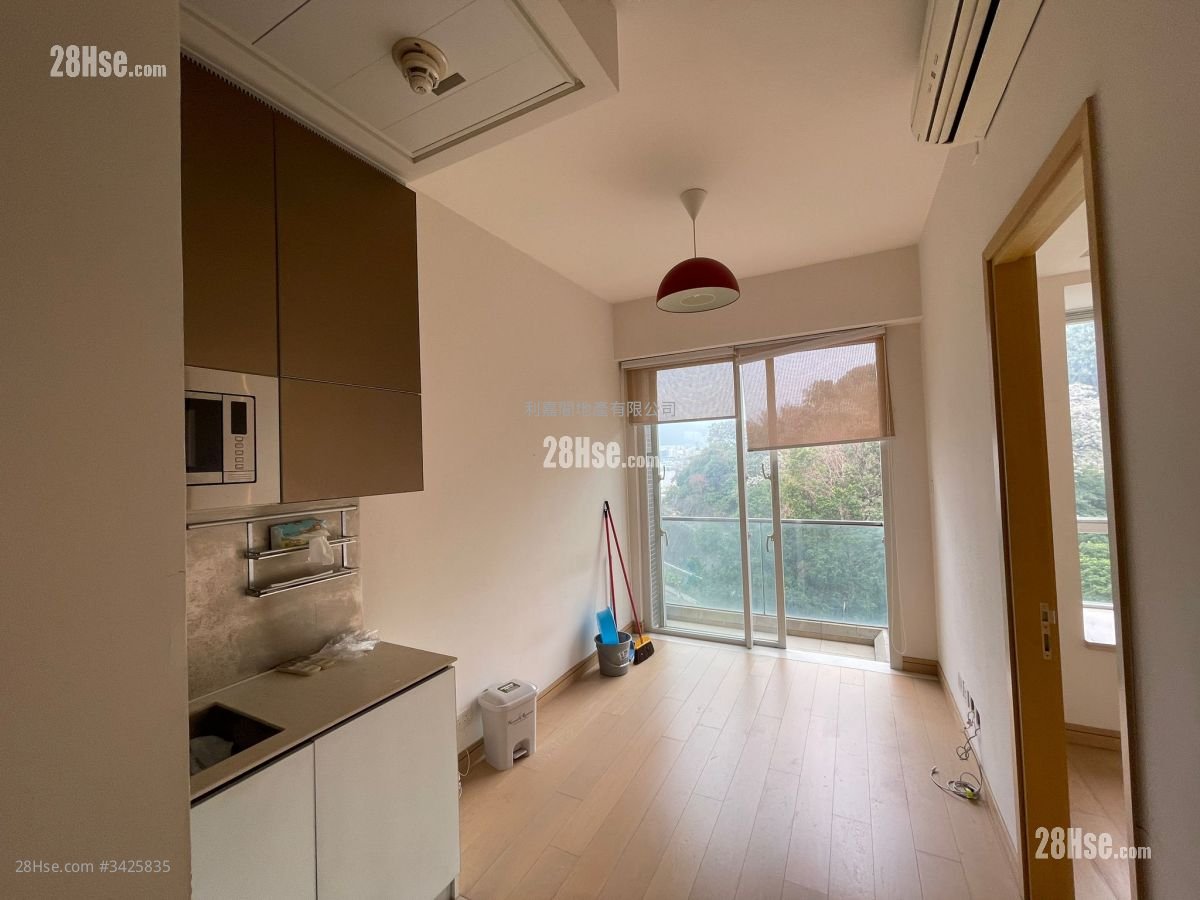 Gardenia Rental 1 Bedroom , 1 Bathroom 270 ft²