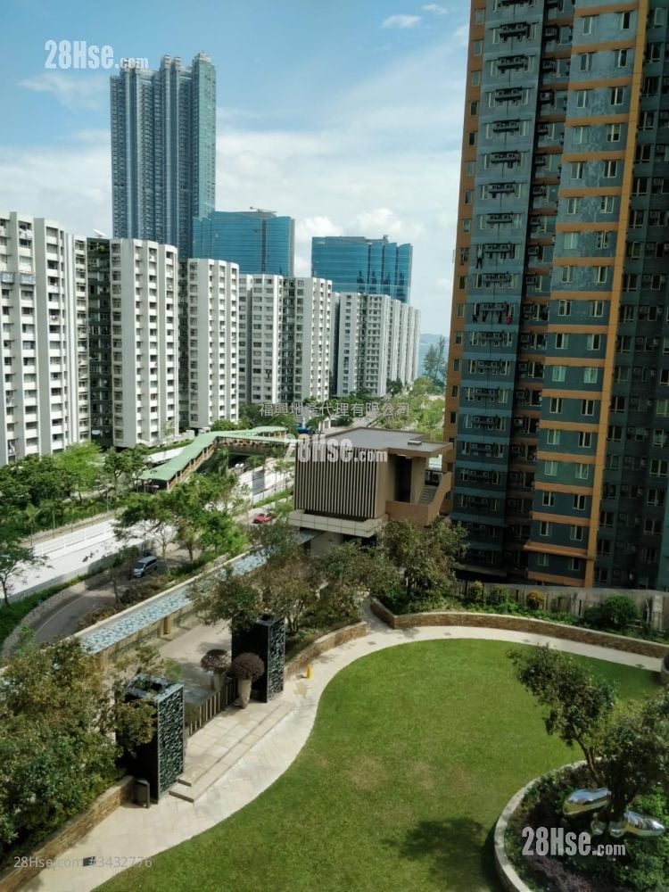 Harbour Place Sell 3 Bedrooms , 2 Bathrooms 590 ft²