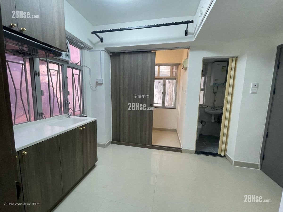 Apollo Building Rental 2 Bedrooms , 1 Bathroom 195 ft²