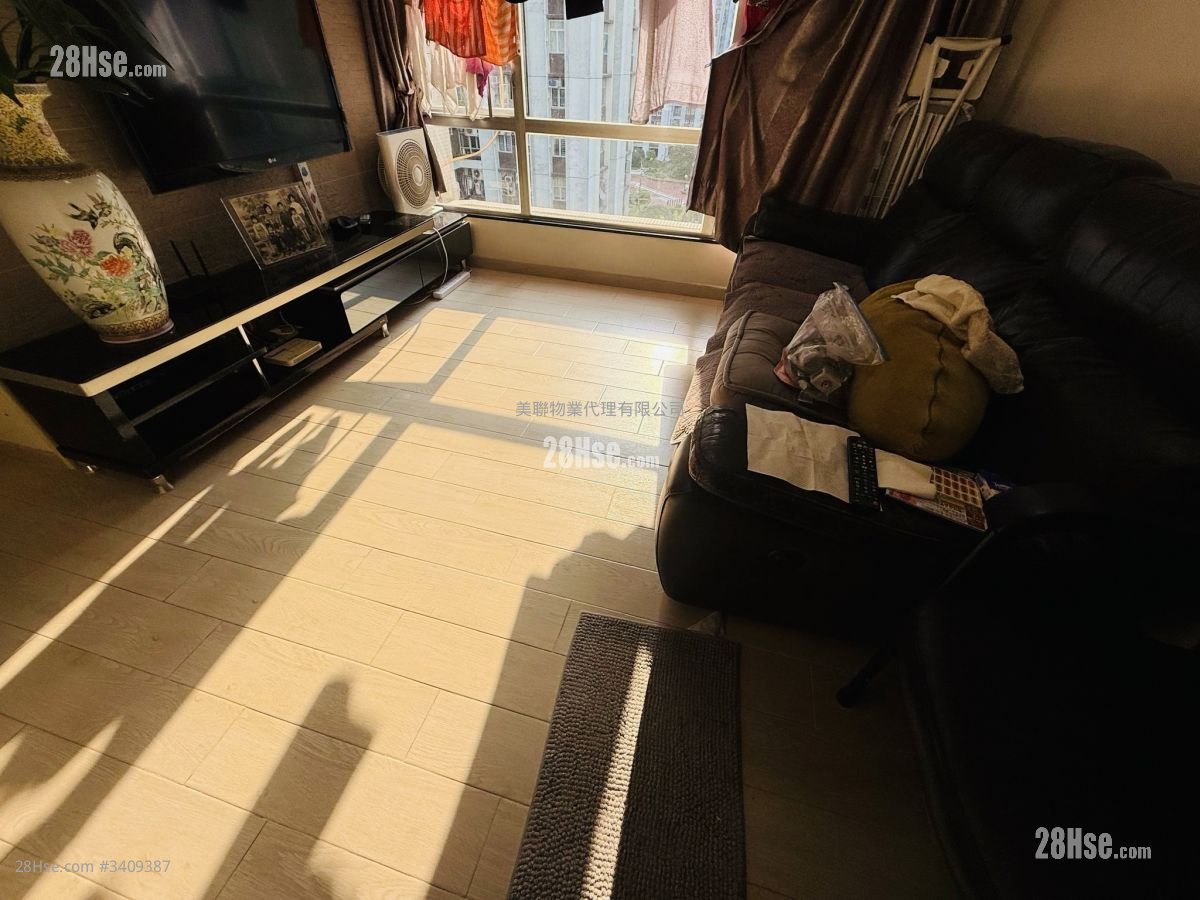 Taikoo Shing Sell 3 Bedrooms , 2 Bathrooms 759 ft²