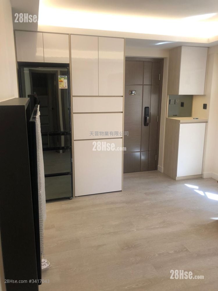 Fortune Building Sell 2 Bedrooms , 1 Bathroom 335 ft²