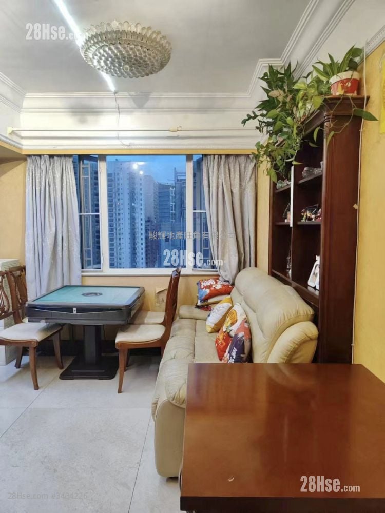 Grandview Building Sell 2 Bedrooms , 1 Bathroom 438 ft²