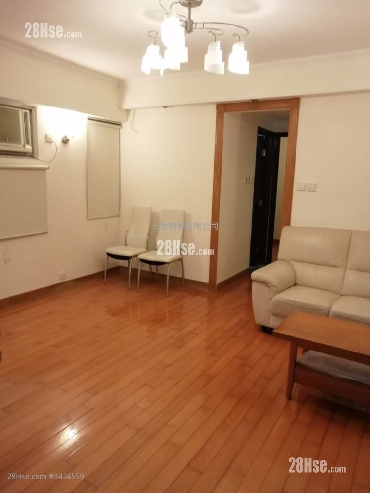 Tak Lee Court Sell 3 Bedrooms , 2 Bathrooms 444 ft²