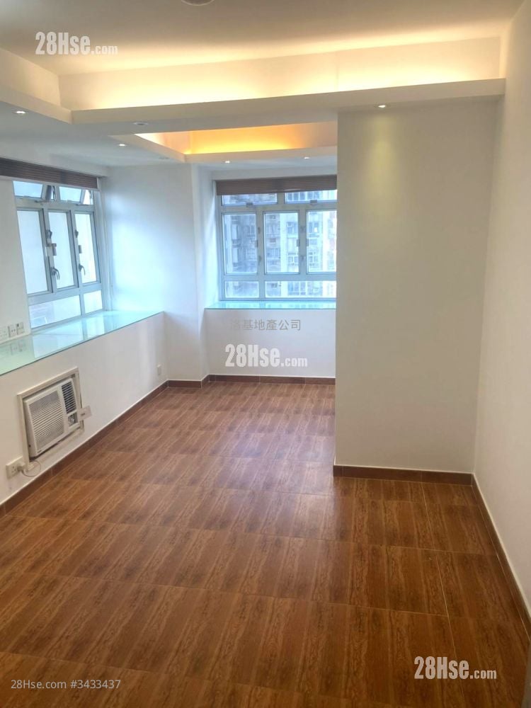 Tak Bo Garden Sell 1 Bedroom , 1 Bathroom 282 ft²