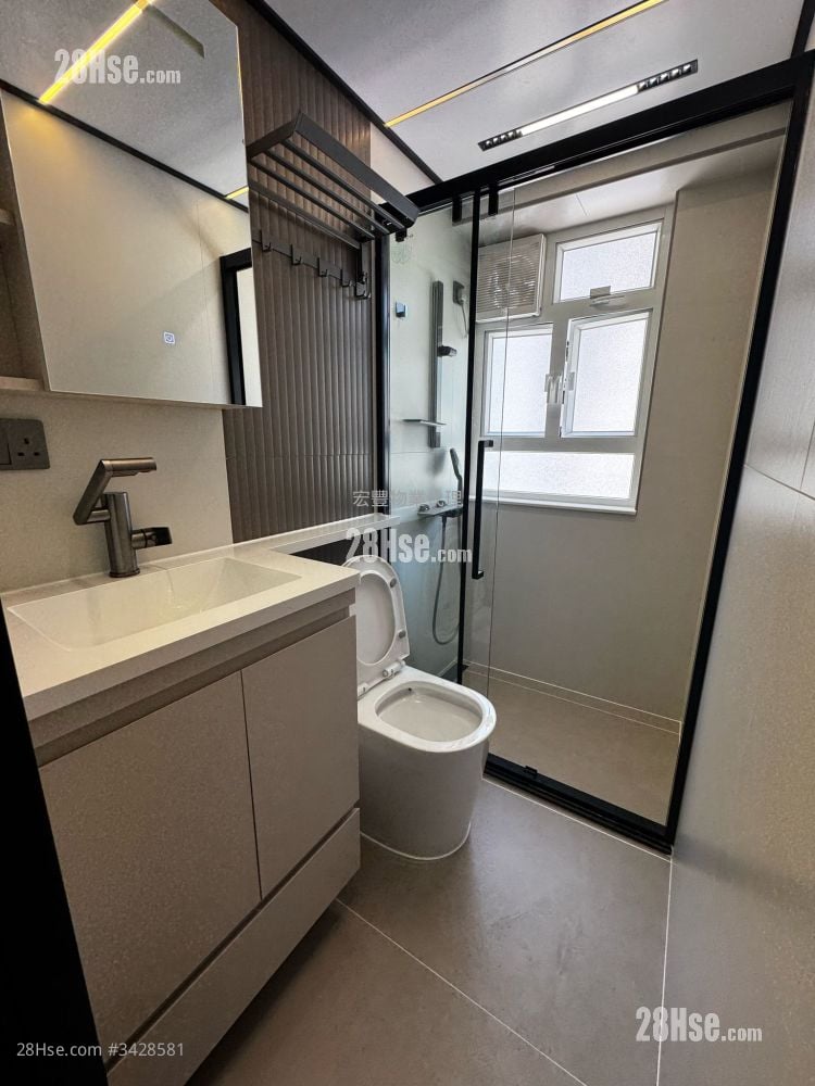 Tai Fat Building Rental Studio , 1 Bathroom 140 ft²