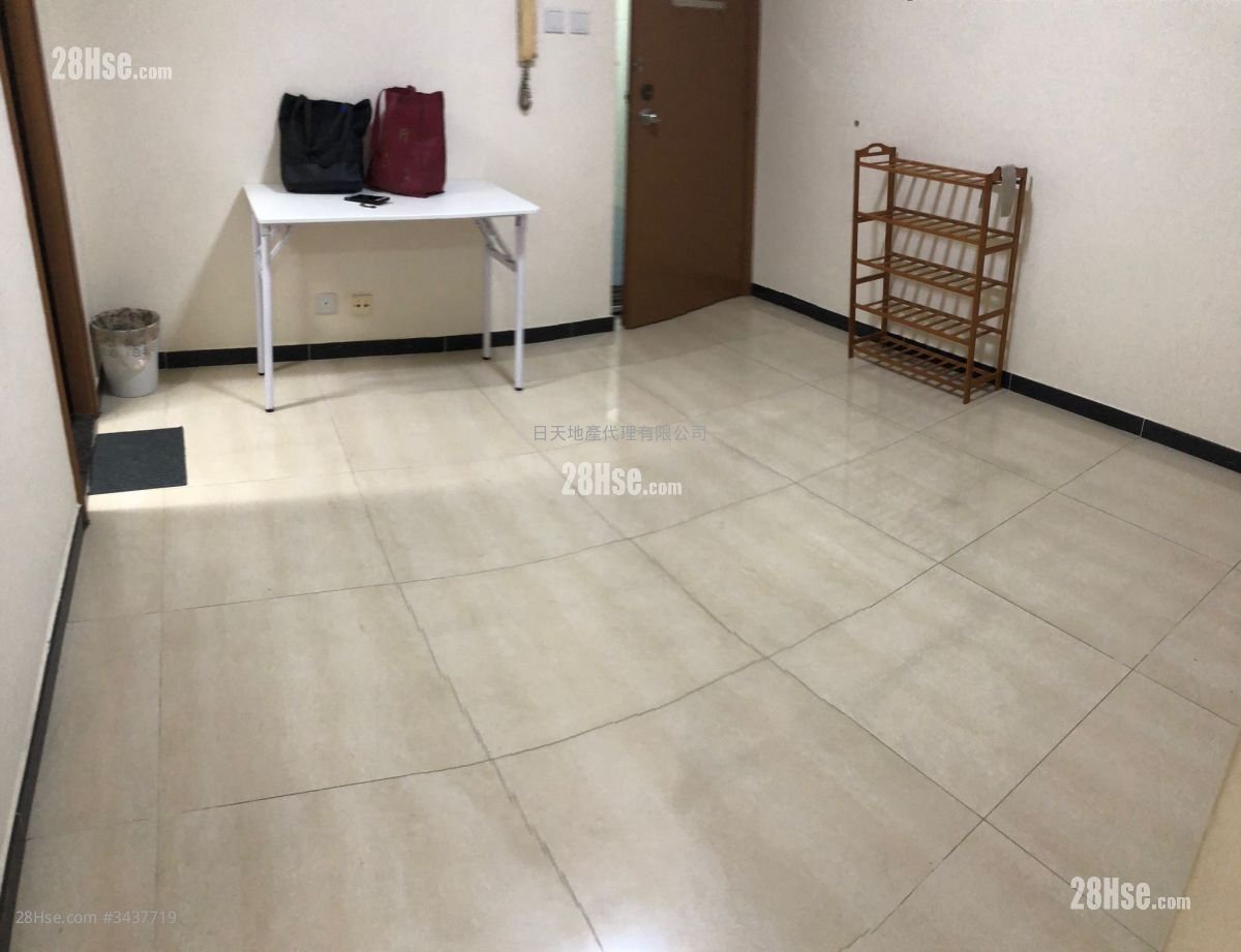 Folkland Mansion Rental 3 Bedrooms , 1 Bathroom 420 ft²