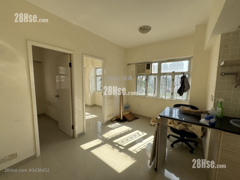 Pelene Mansion Sell 2 Bedrooms , 1 Bathroom 285 ft²